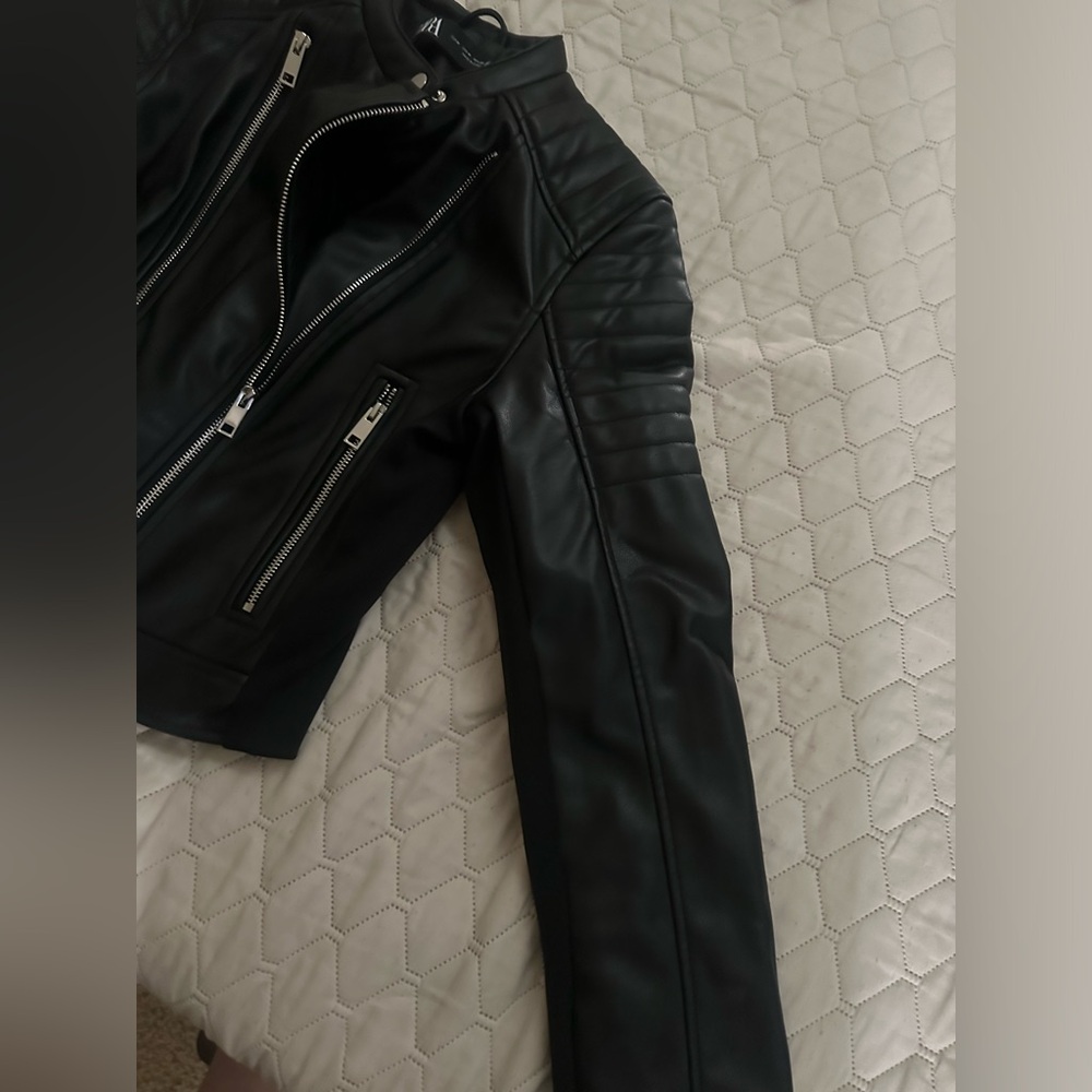 Zara leather jacket - Picture 2 of 3